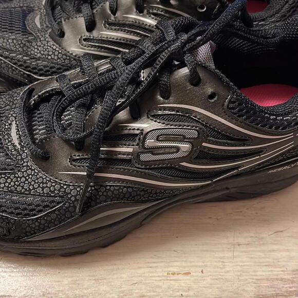 EUC Skechers Tone-ups Shape-ups Run Women’s Black and Grey Resalyte Sneakers 9 - Picture 4 of 9